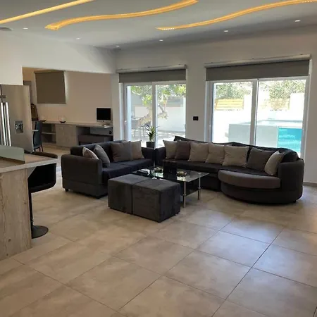 Pistachio Estate Villa *